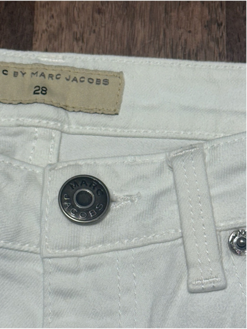 Marc by Marc Jacobs M193027 White Carrie Wash Jeans Size 28 Denim - Picture 3 of 16
